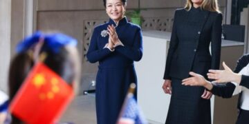 Cina-USA, le due first lady visitano il Museo nazionale d’arte asiatica