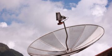 TV satellitare, qualità e copertura: a Napoli il confronto sul futuro del settore