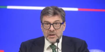Giorgetti “Il sistema bancario ha il dovere di aiutare lo Stato”